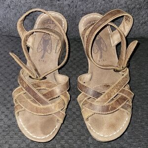 Womens fly girl wedge leather sandles